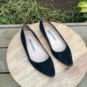 Manolo Blahnik Black Leather Suede Women’s Pointed Toe Flats